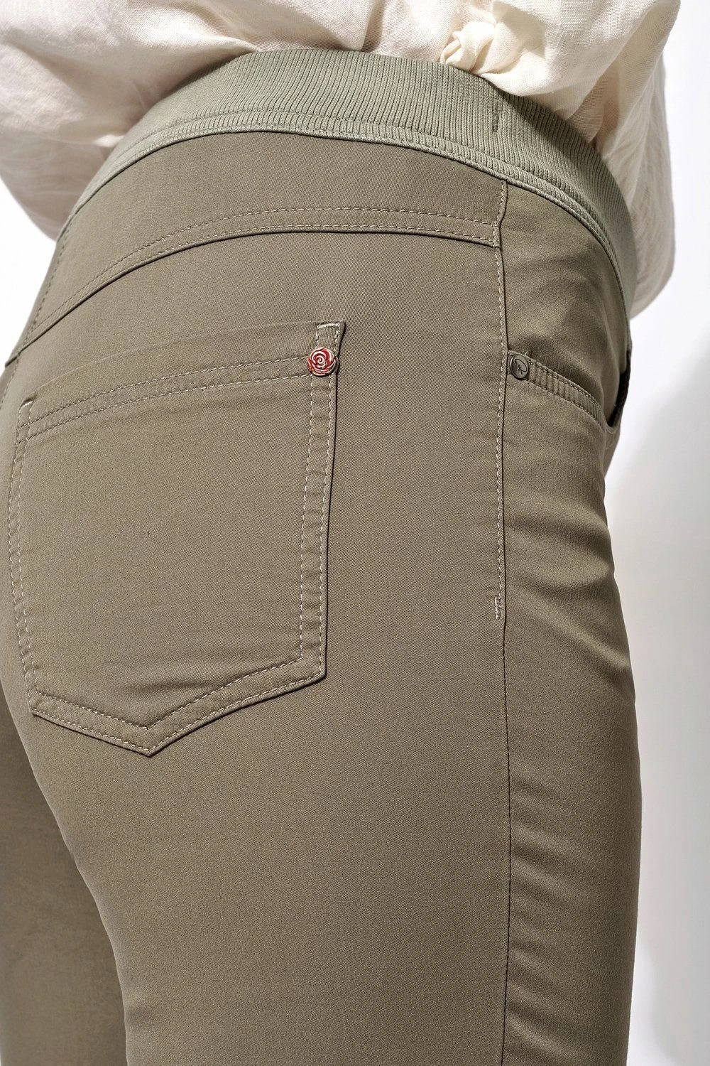 Relaxed By TONI Chinos – Bild 4