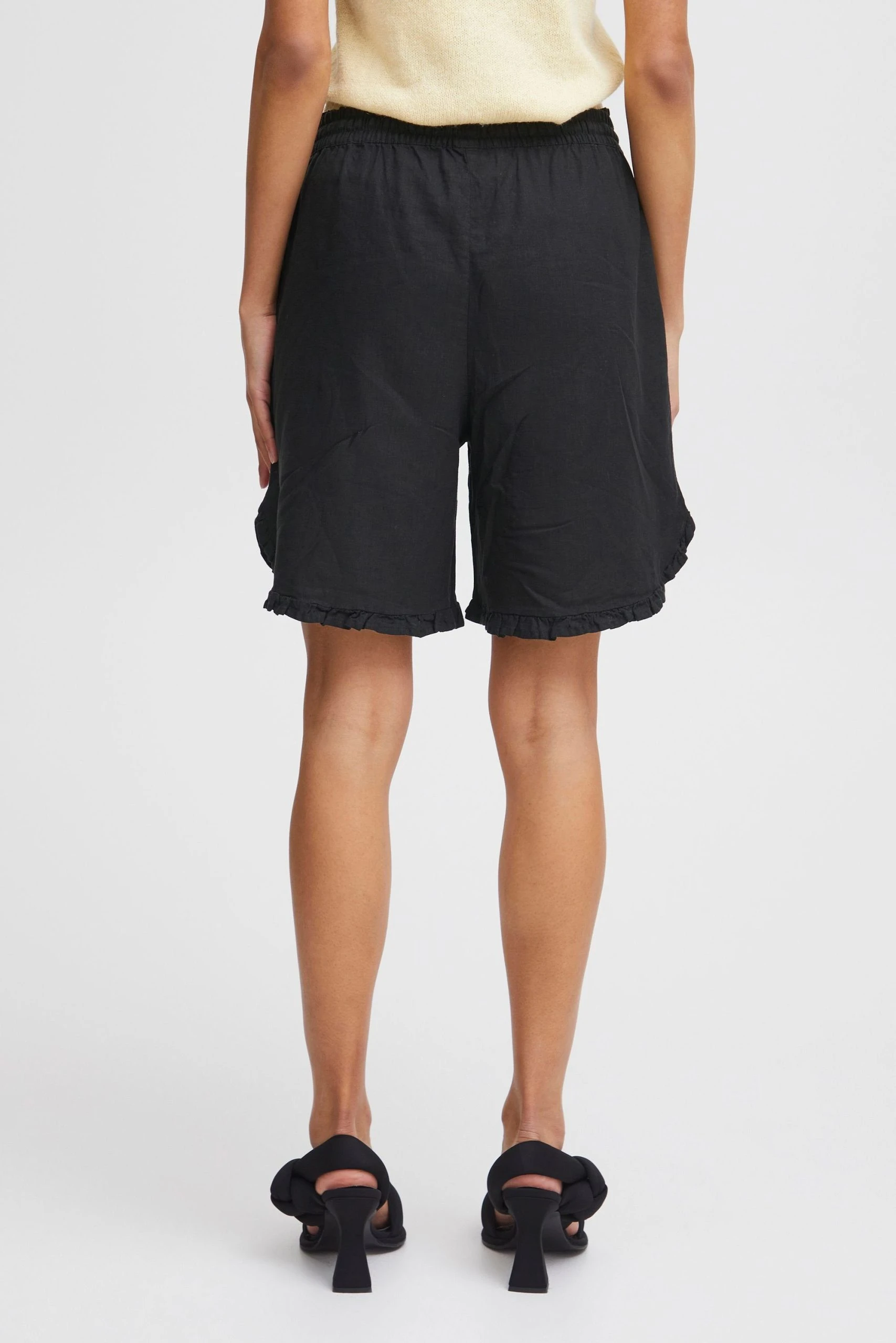 B.young Shorts BYFALAKKA FRILL SH - 20812977 – Bild 3