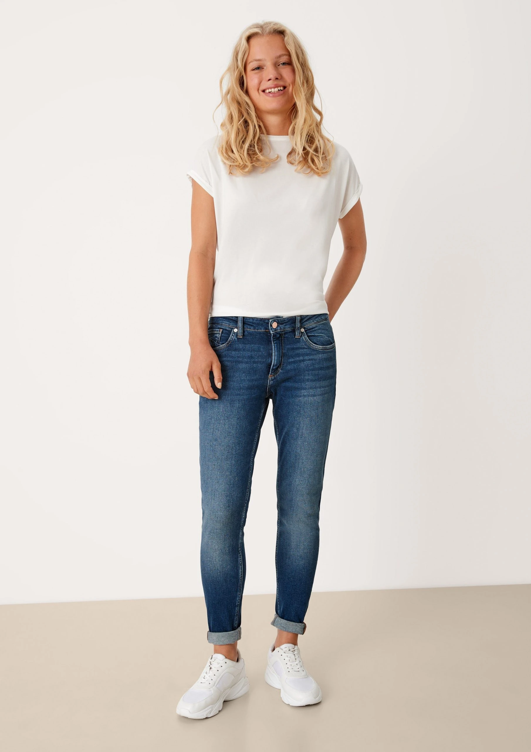 Q/S By S.Oliver Stoffhose »Slim: Slim Leg-Denim« (1-tlg) Label-Patch, Waschung – Bild 3