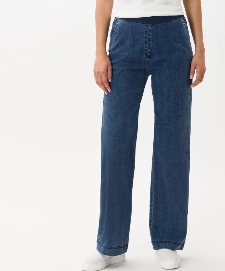 RAPHAELA By BRAX 5-Pocket-Hose Style PAM FLARED