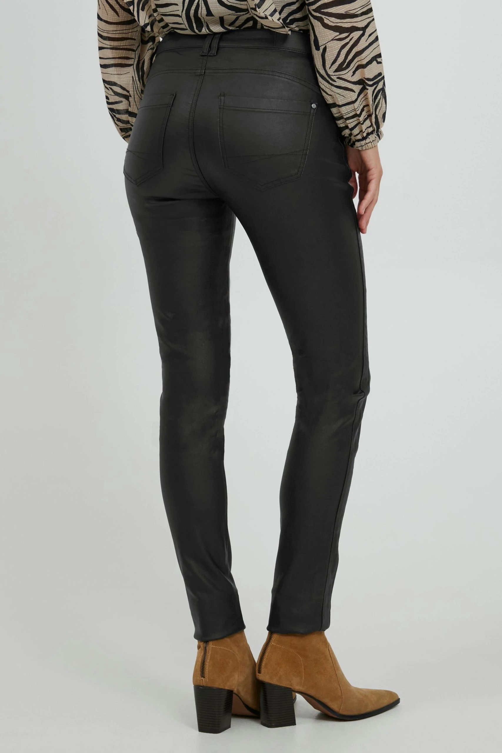 Fransa Lederimitathose »FRDOTALIN 2 Pants - 20609947« Lederimitathose Mit Eingriffstaschen – Bild 3