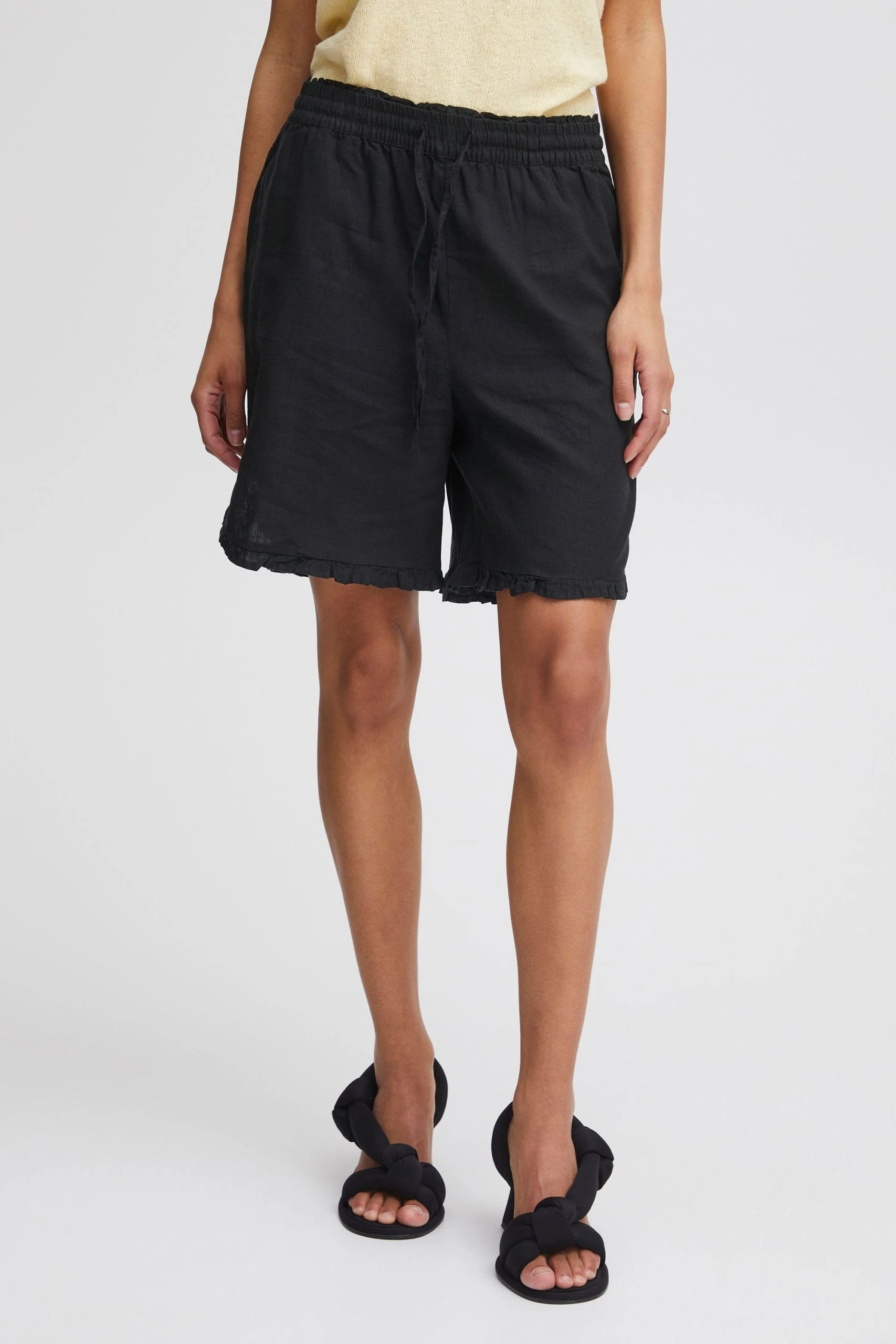 B.young Shorts BYFALAKKA FRILL SH - 20812977