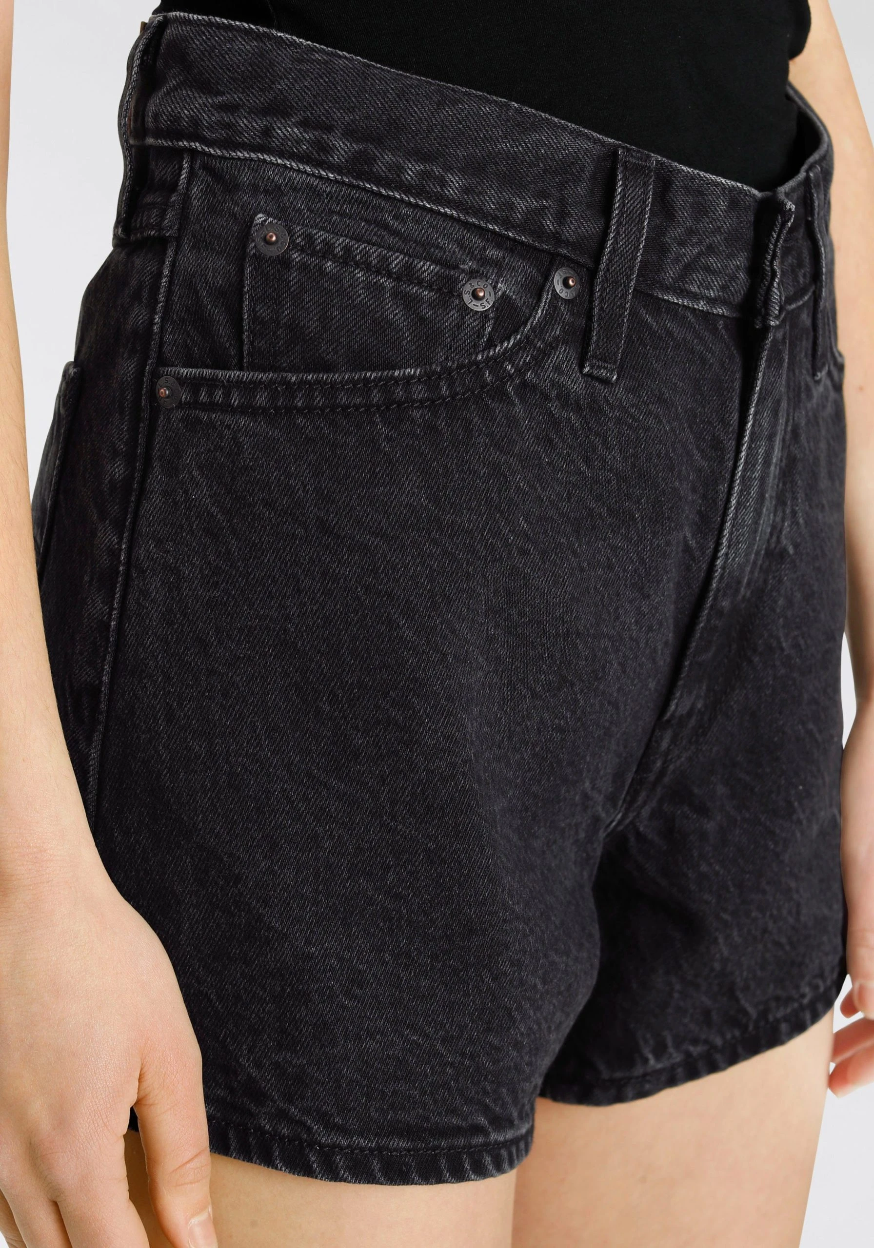 Levi's® Jeansshorts 80S MOM SHORT – Bild 4