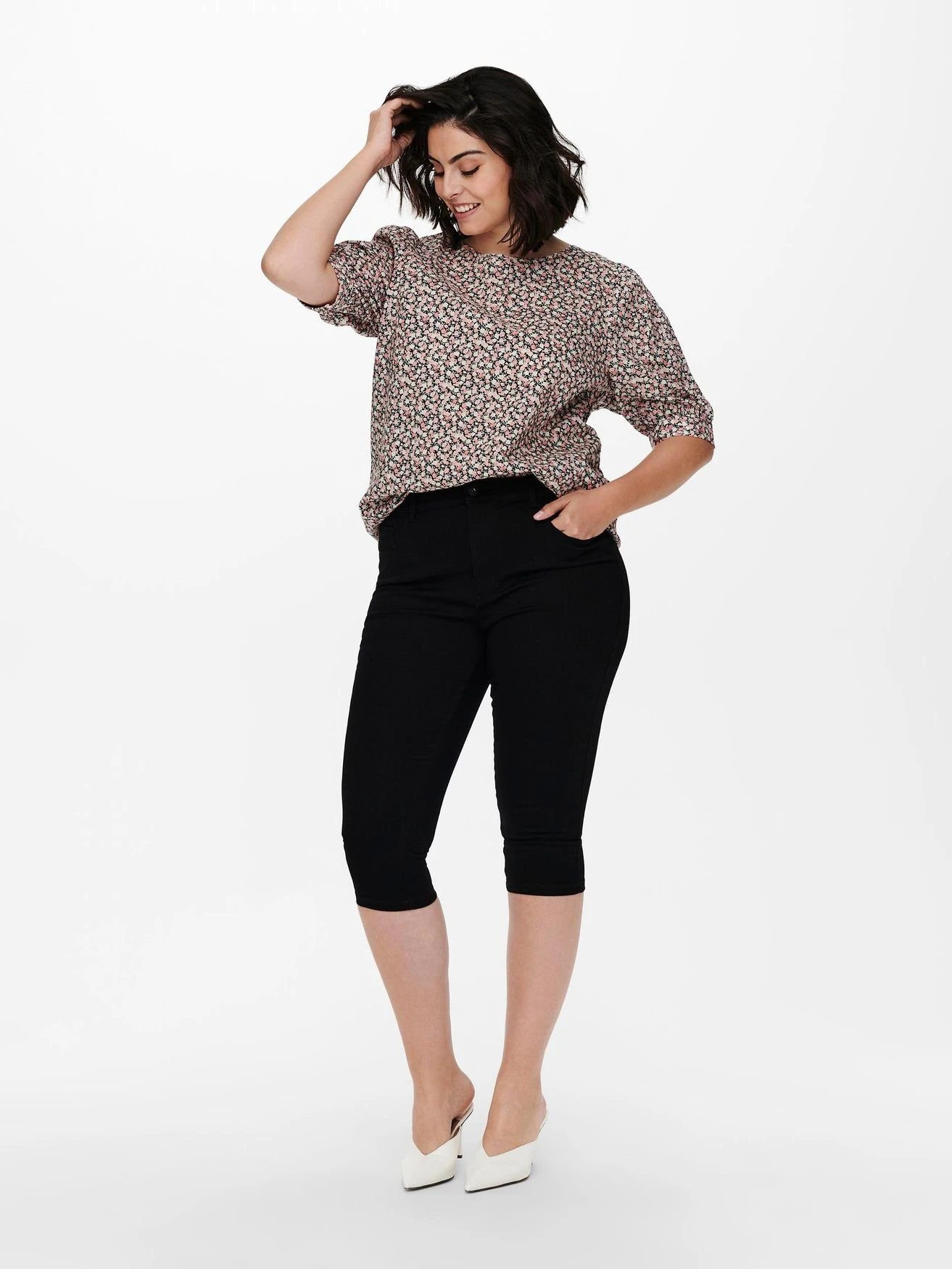 ONLY CARMAKOMA Caprihose CARAUGUSTA HW SKINNY DNM KNICKERS BLACK - 15205943 4794 In Schwarz – Bild 6