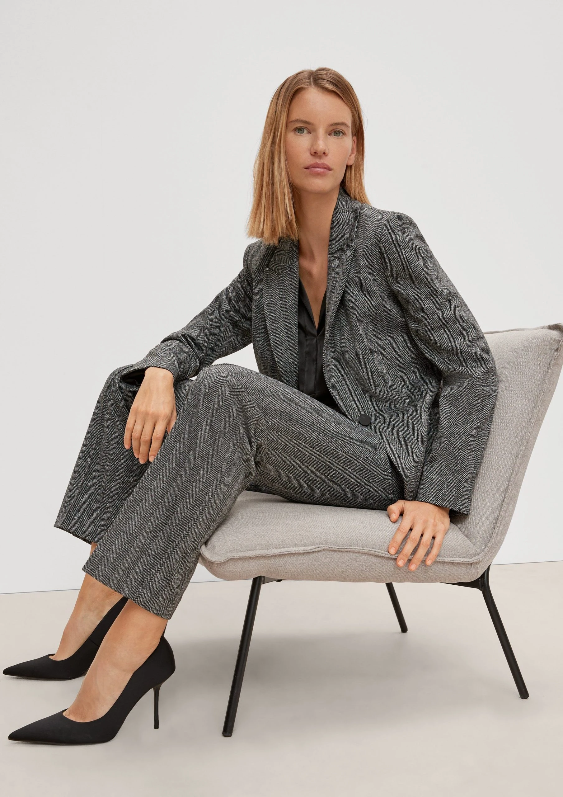 Comma Stoffhose Regular: Stoffhose Aus Viskosestretch Biesen