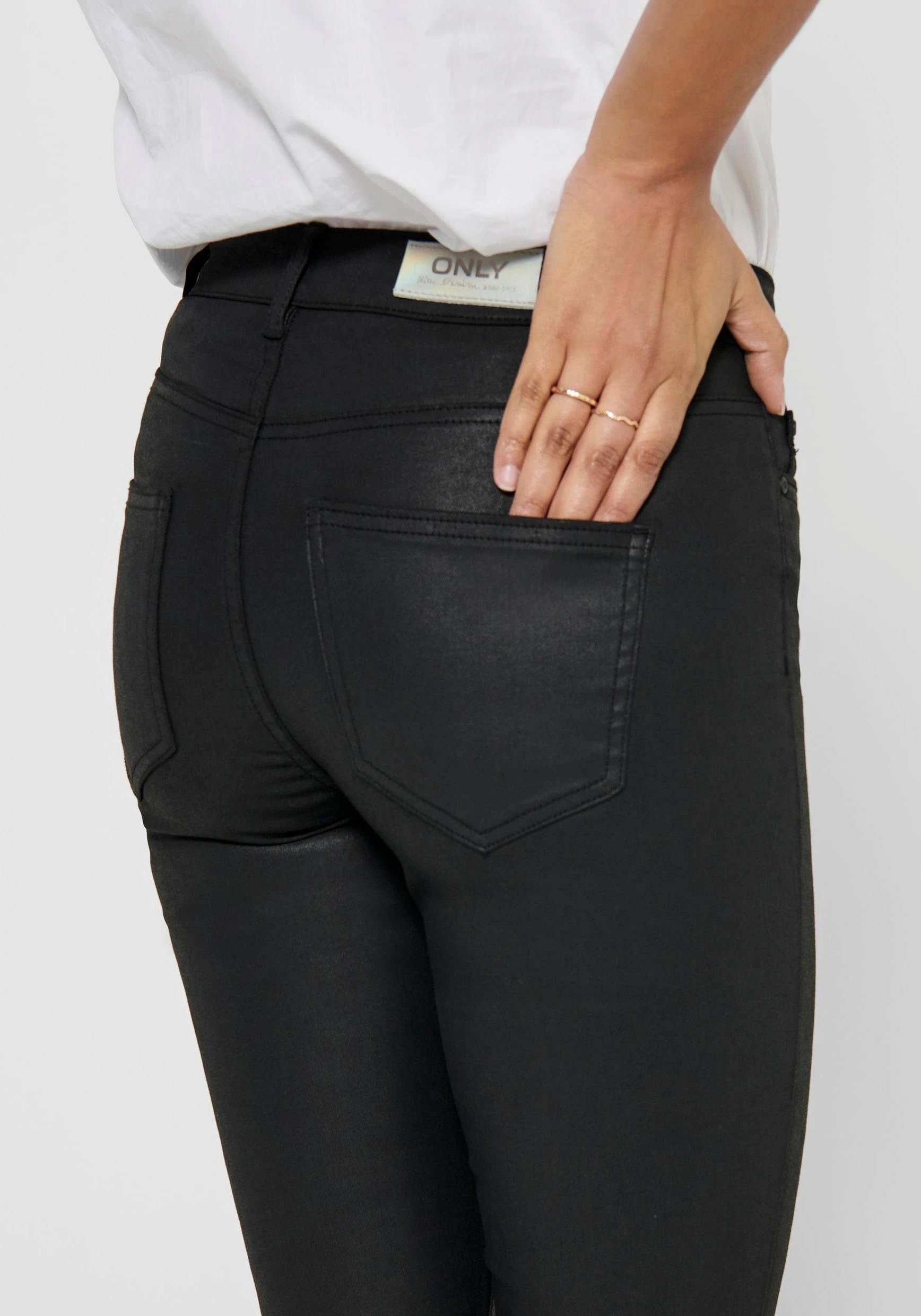 ONLY Lederimitathose ONLHUSH LIFE MID SK COATED PNT – Bild 3