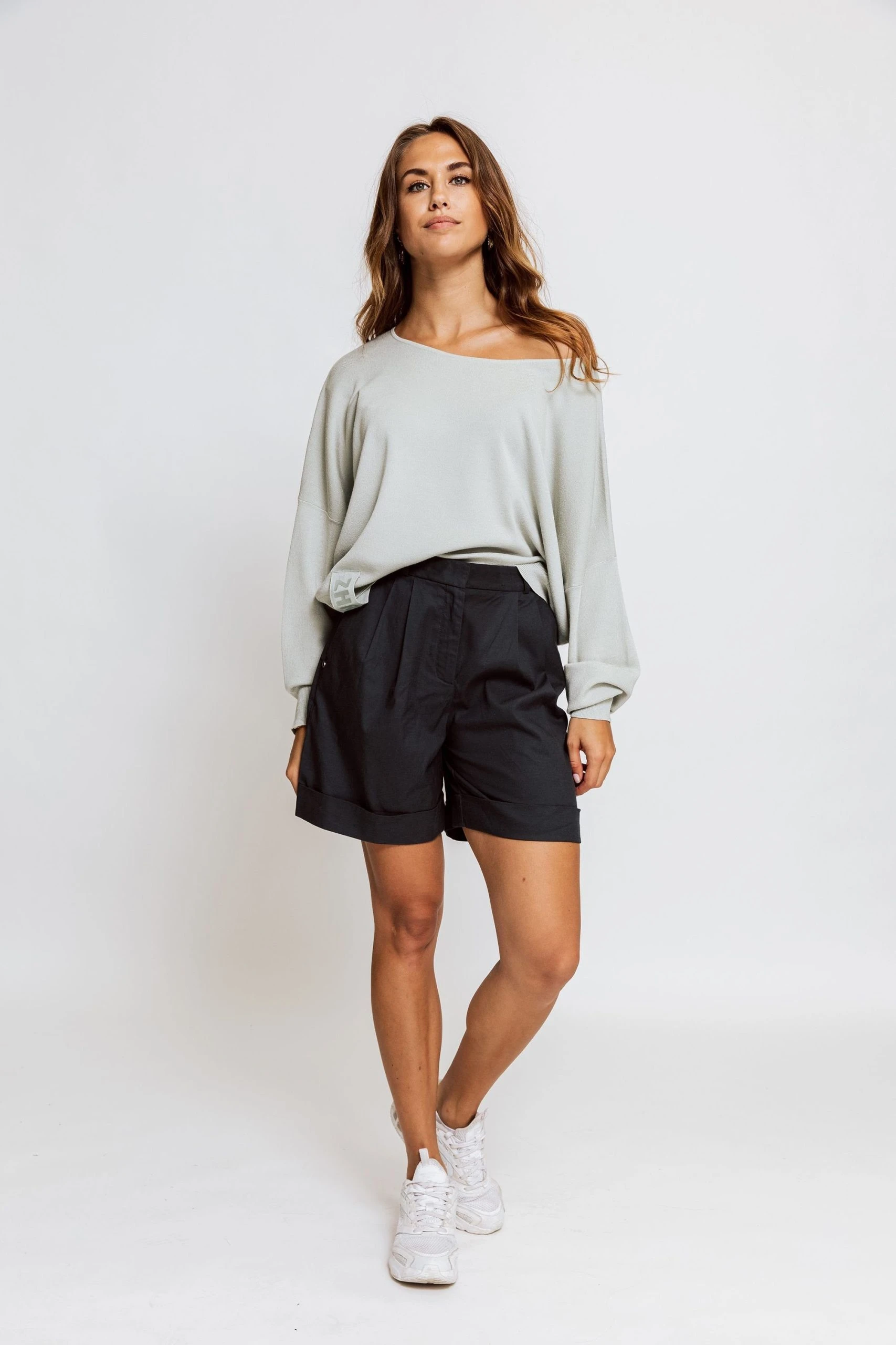 Zhrill Shorts FJELLA NAVY (0-tlg) Bequemer Sitzkomfort – Bild 2