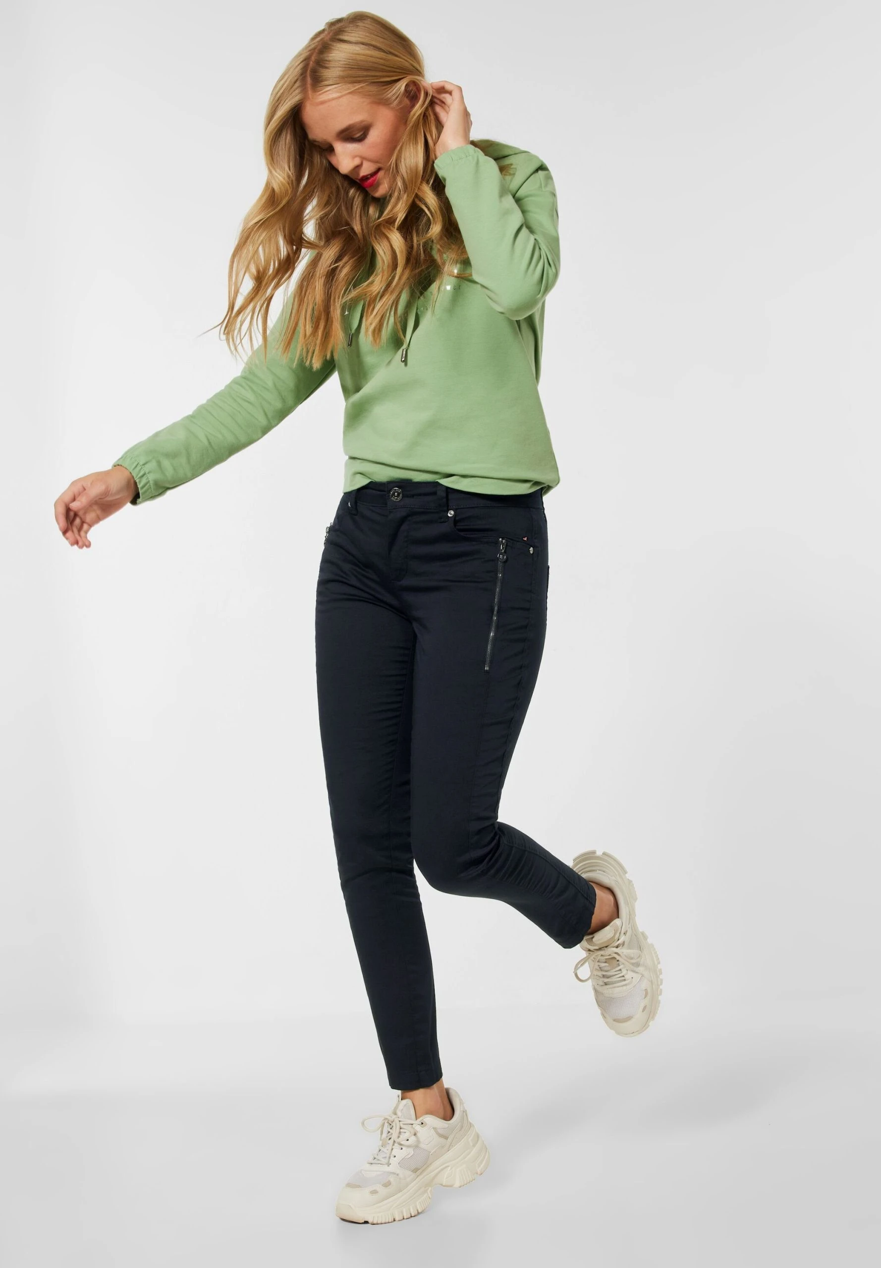 STREET ONE Röhrenhose Mit Reißverschluss-Deko – Bild 3