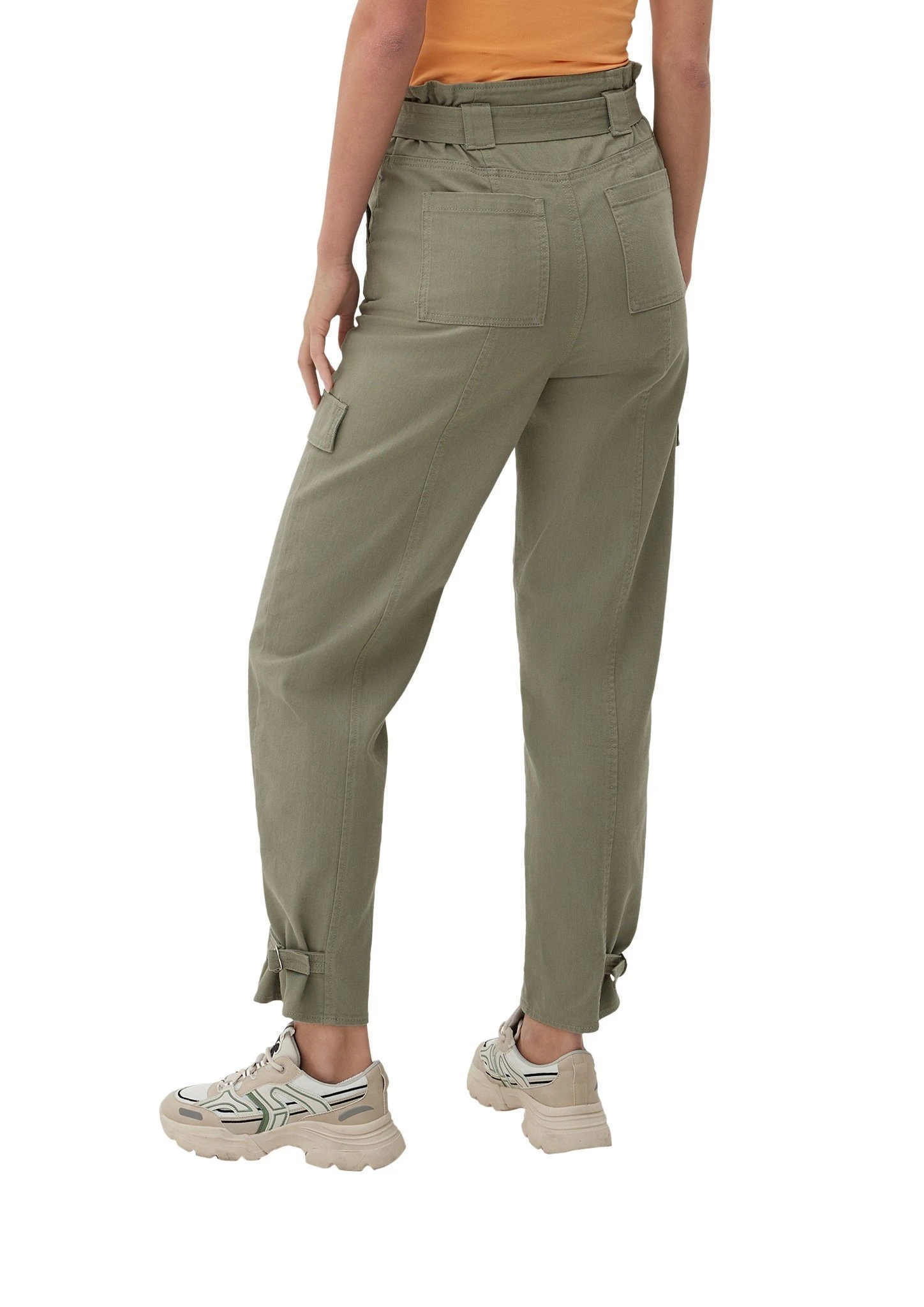 Q/S By S.Oliver Stoffhose »Loose: Cargohose Mit Bindegürtel« (1-tlg) Logo, Riegel, Garment Dye – Bild 9