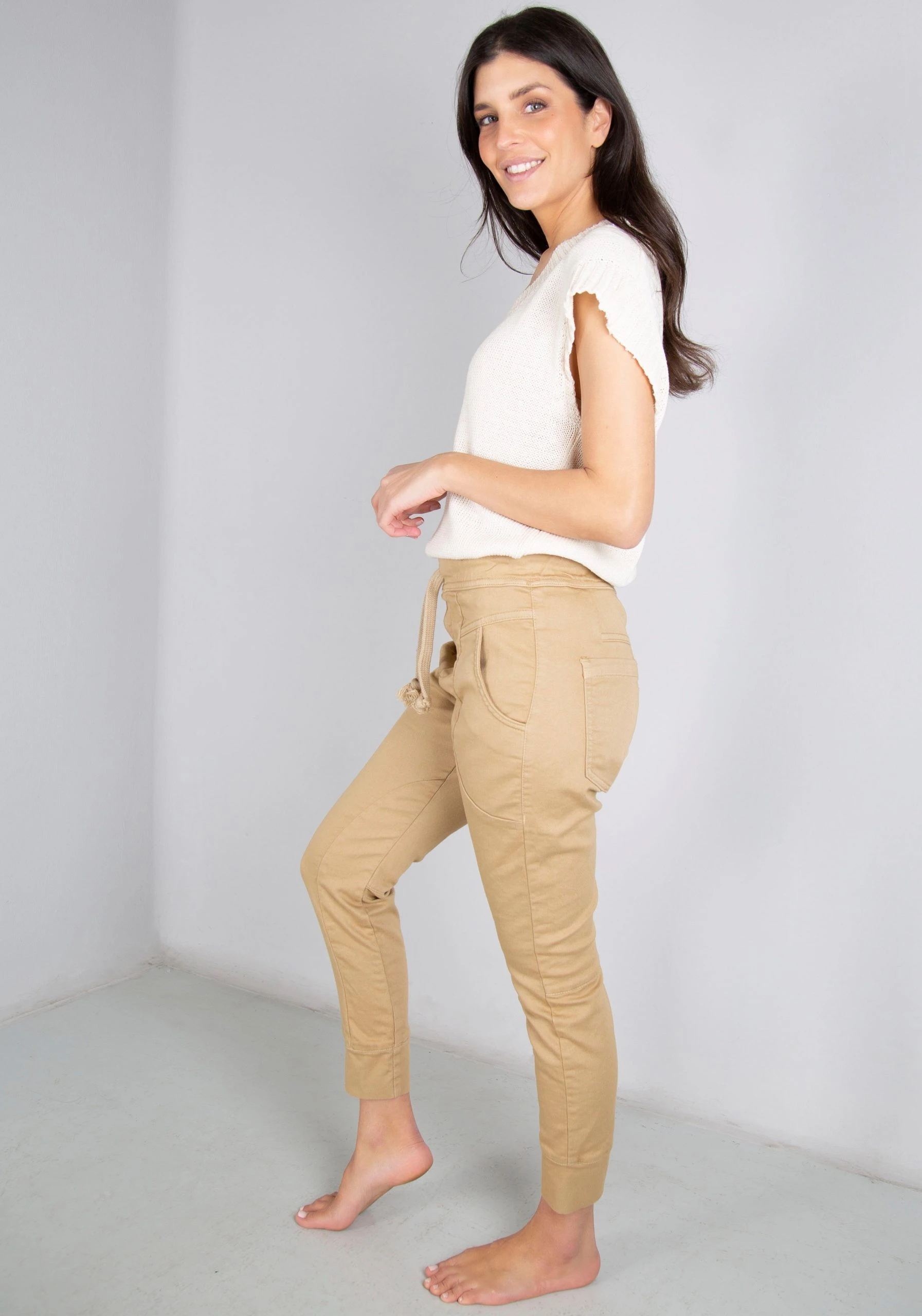 Please Jeans Jogger Pants P 51G Cropped-Form Mit Elastischem Bündchen – Bild 8