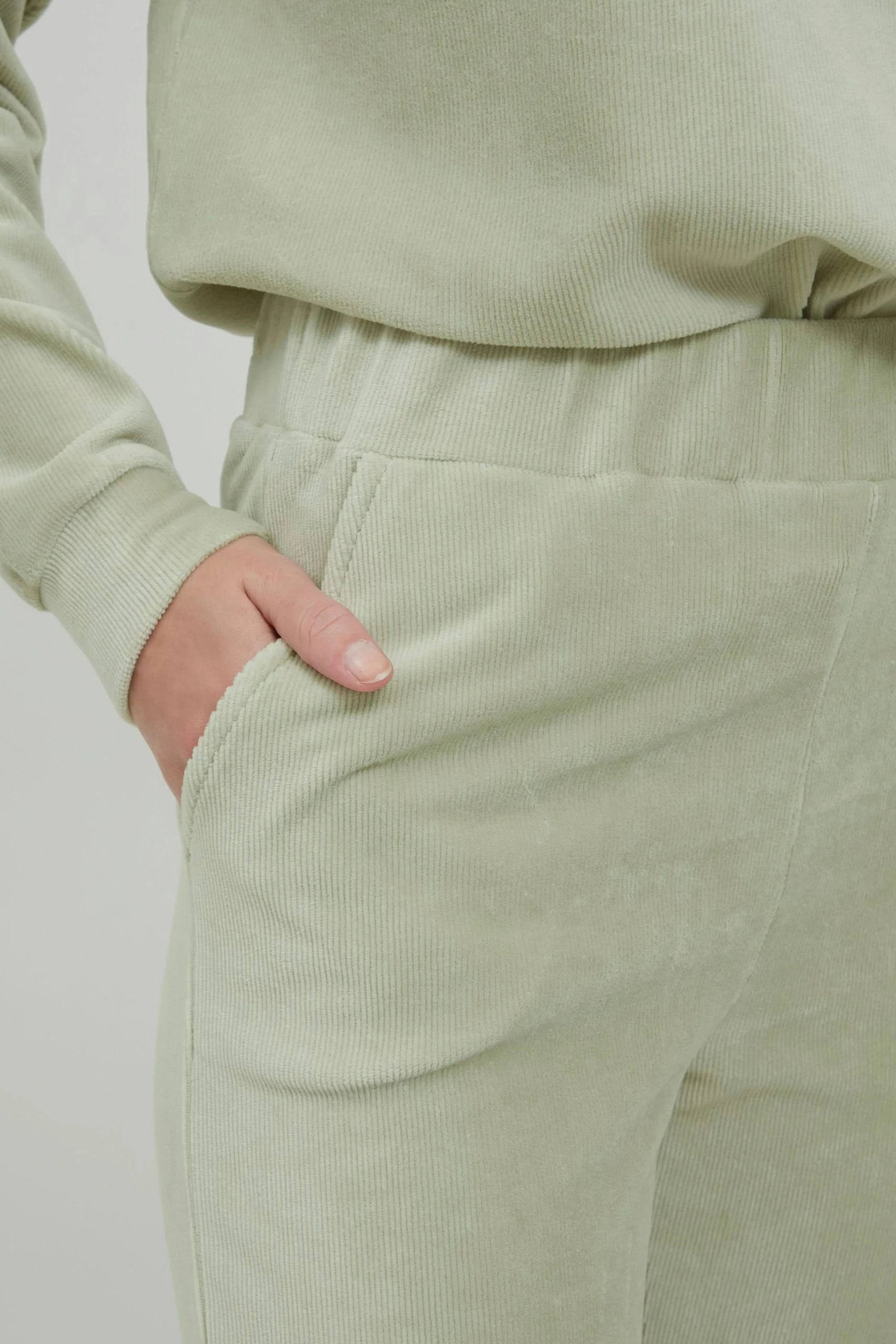 B.young Cordhose »BYPATINA PANTS - 20810793« Cordhose Mit Eingriffstaschen – Bild 4