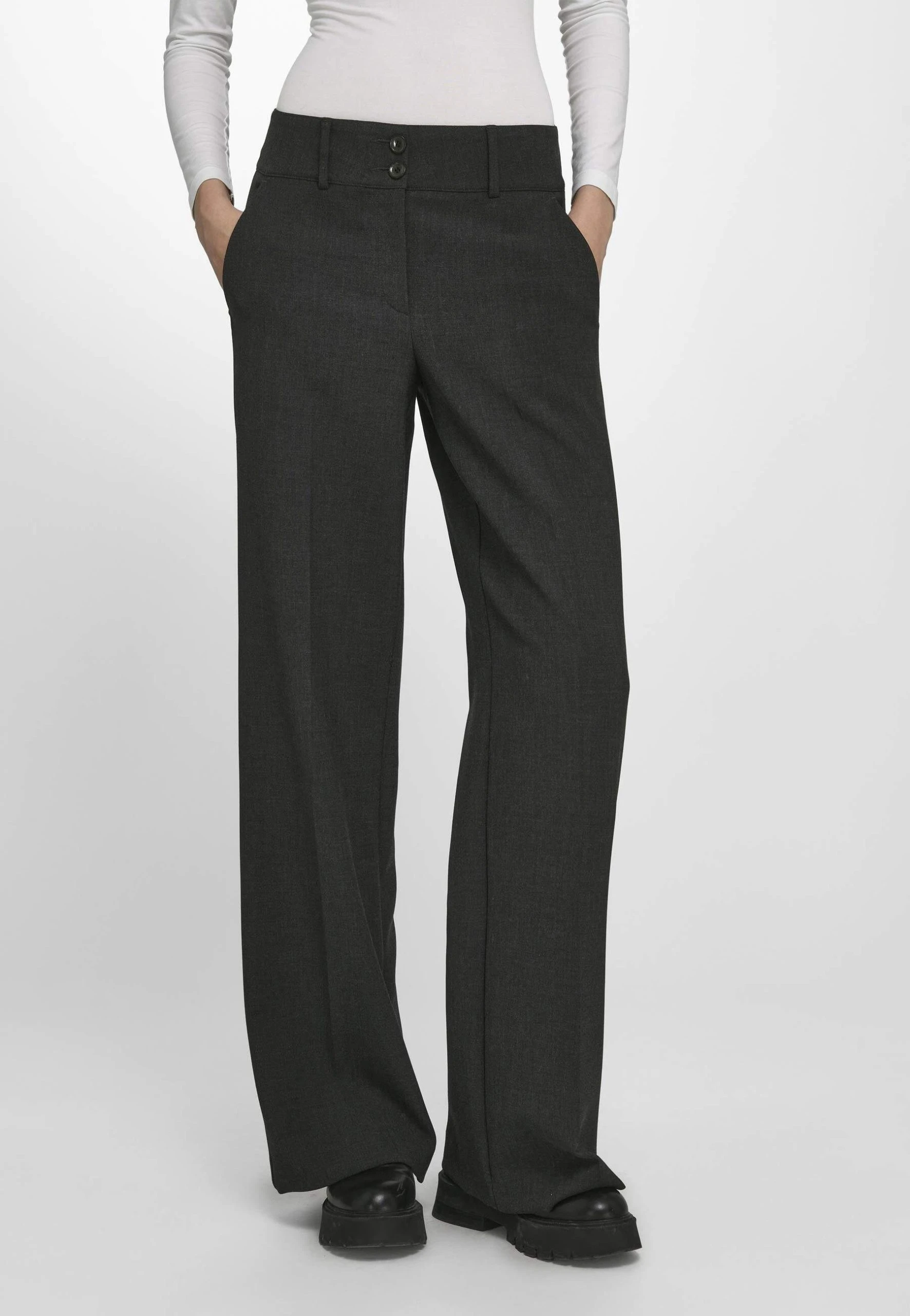 Fadenmeister Berlin Stoffhose Trousers