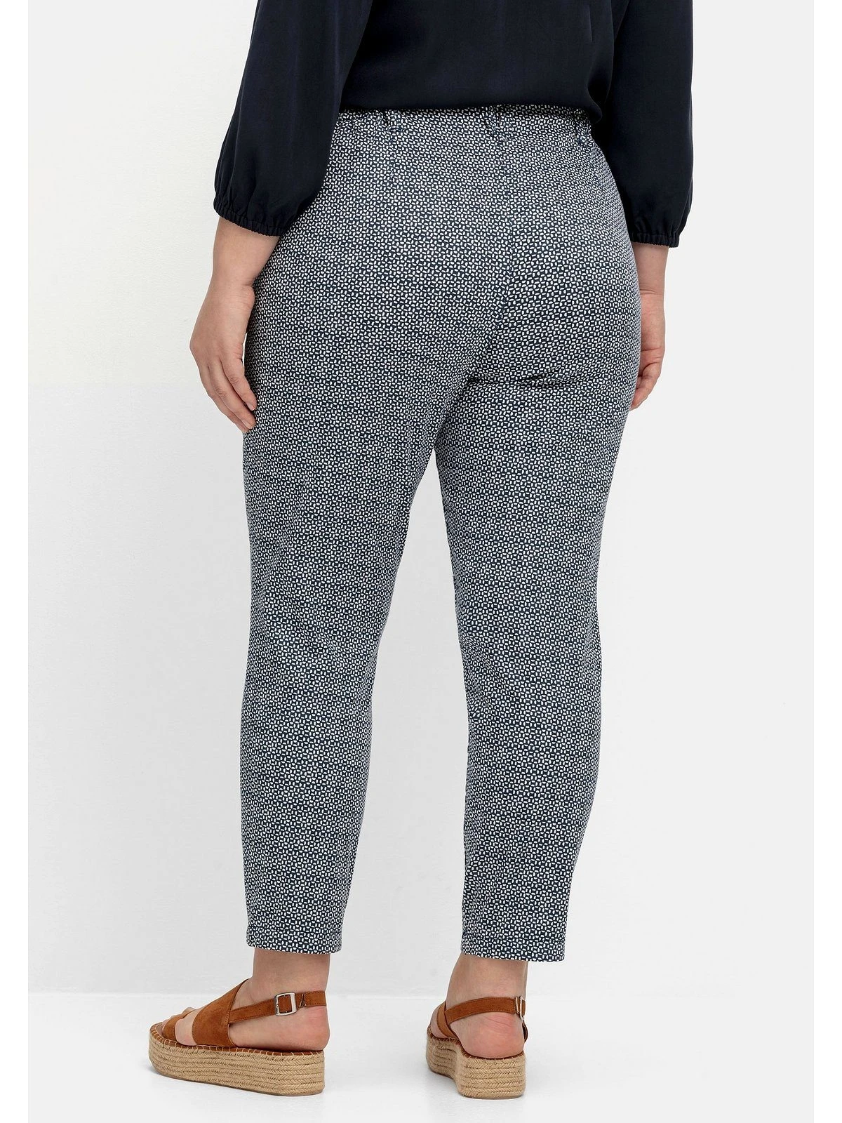 Sheego Stretch-Hose Schmale Hose Mit Minimalprint, Knöchellang – Bild 2