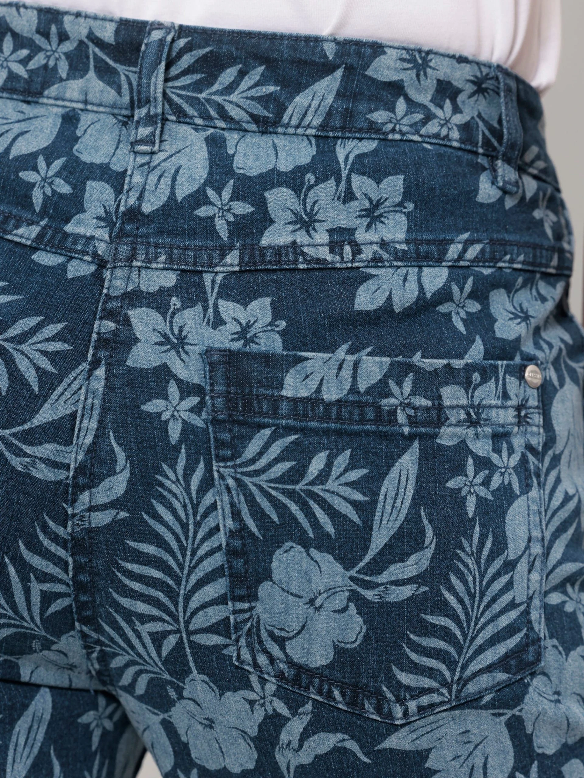 Dress In Bermudas Jeansbermuda (1-tlg) Mit Floralem Druck – Bild 7