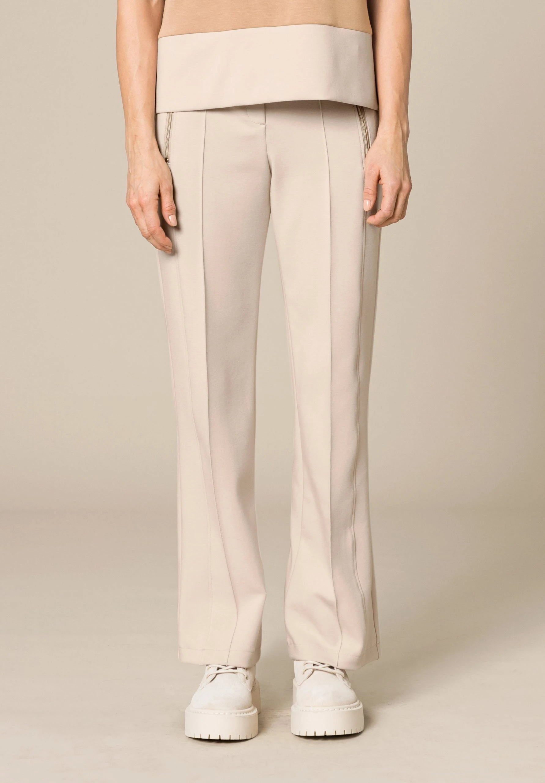 Bianca Stretch-Hose PARIGI In Angesagter, Lässiger Weite Mit Modernen Details