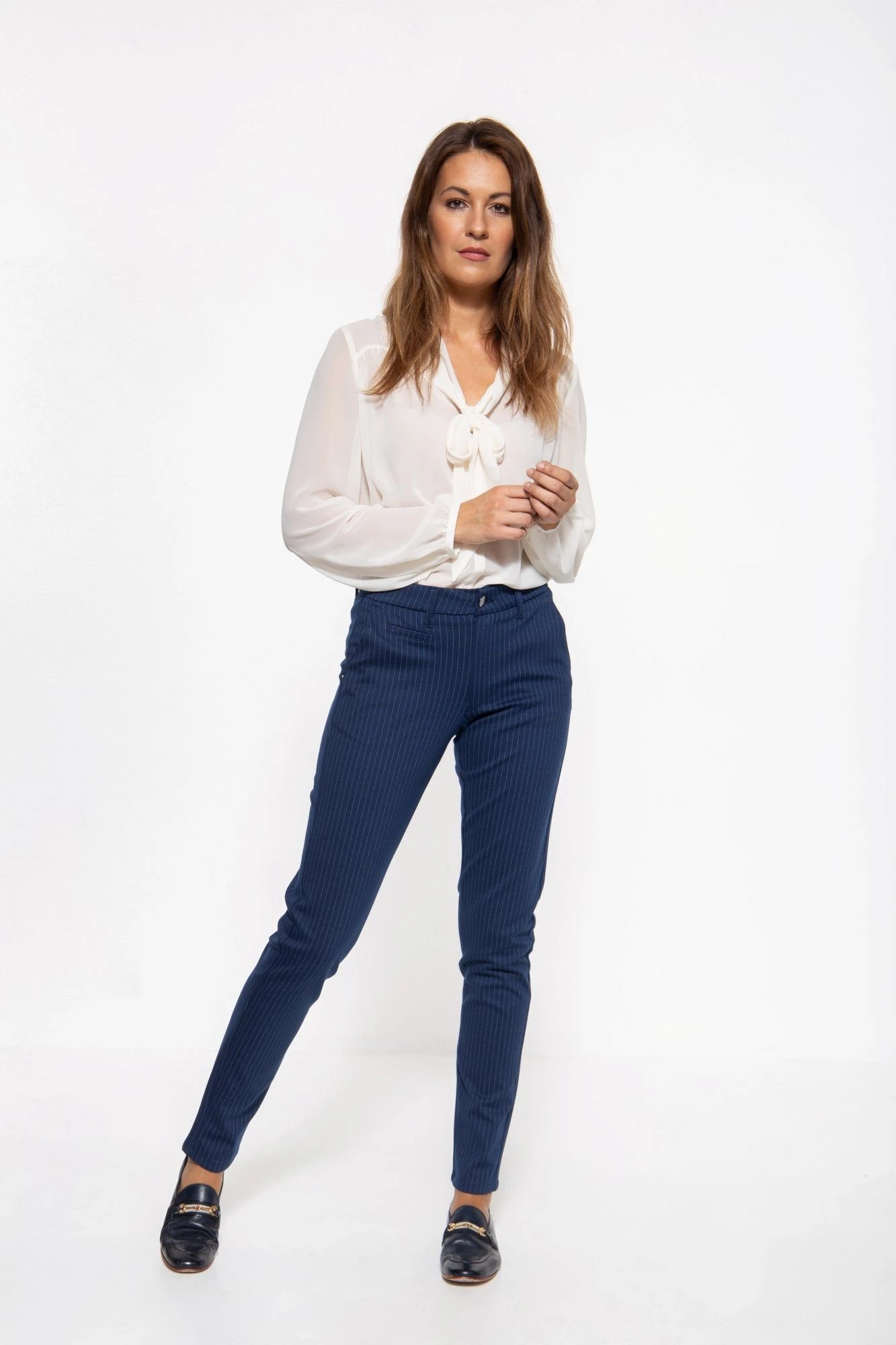 ATT Jeans Stoffhose Sophie Mit Nadelstreifen – Bild 6