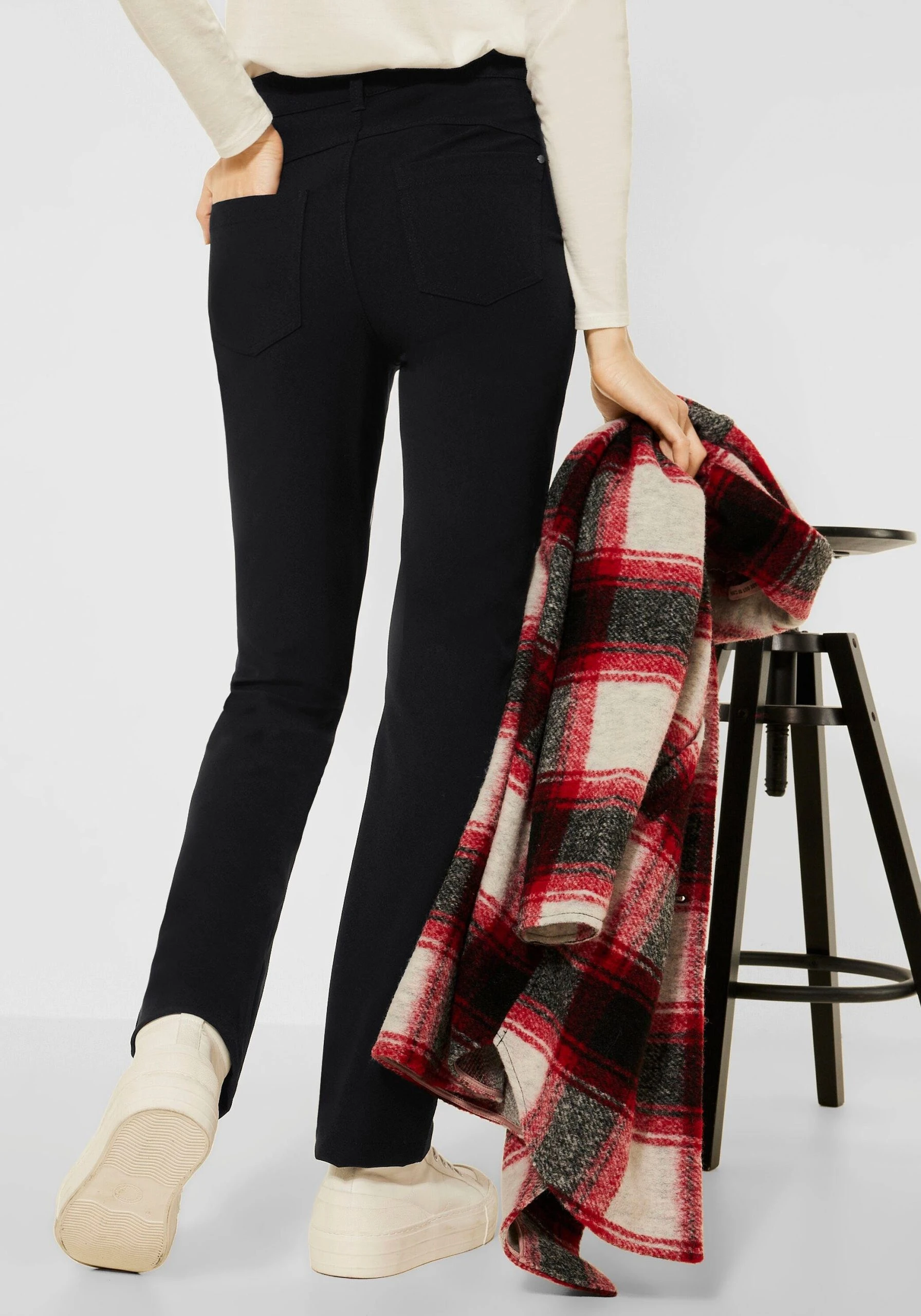 STREET ONE 5-Pocket-Hose »Style York« Mit Ton In Ton Nähten – Bild 2