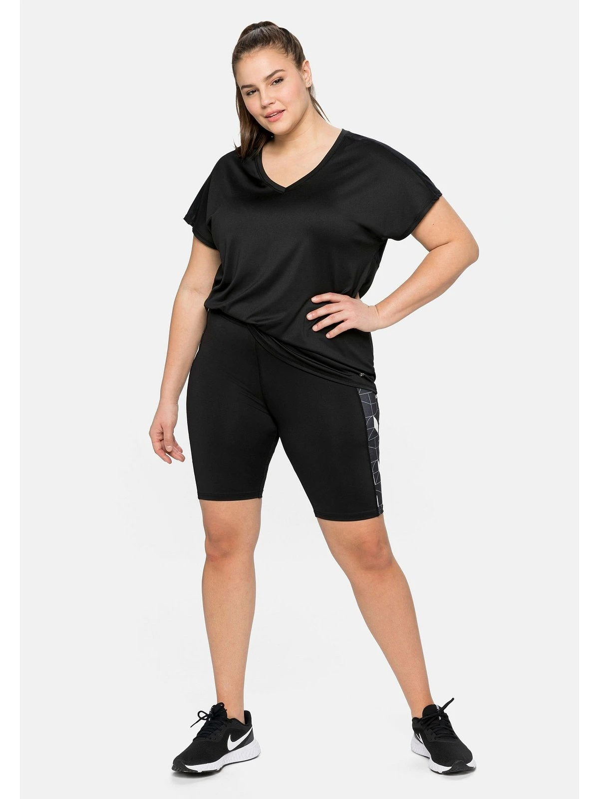 Sheego Radlerhose Radlerhose Aus Funktions-Qualität, Mit Innentasche – Bild 4