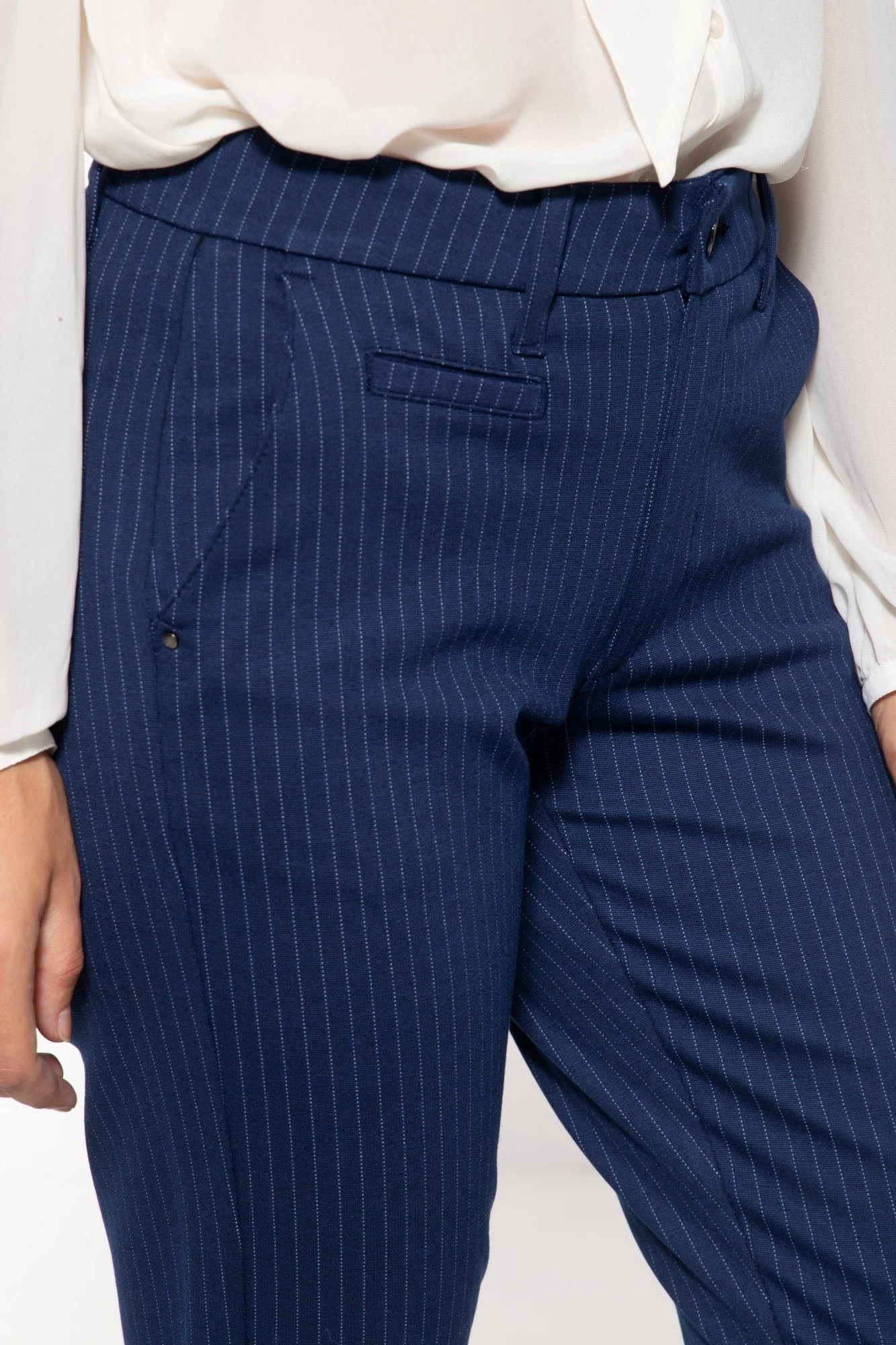 ATT Jeans Stoffhose Sophie Mit Nadelstreifen – Bild 5