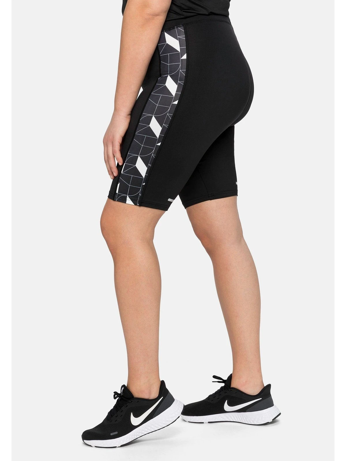 Sheego Radlerhose Radlerhose Aus Funktions-Qualität, Mit Innentasche – Bild 6