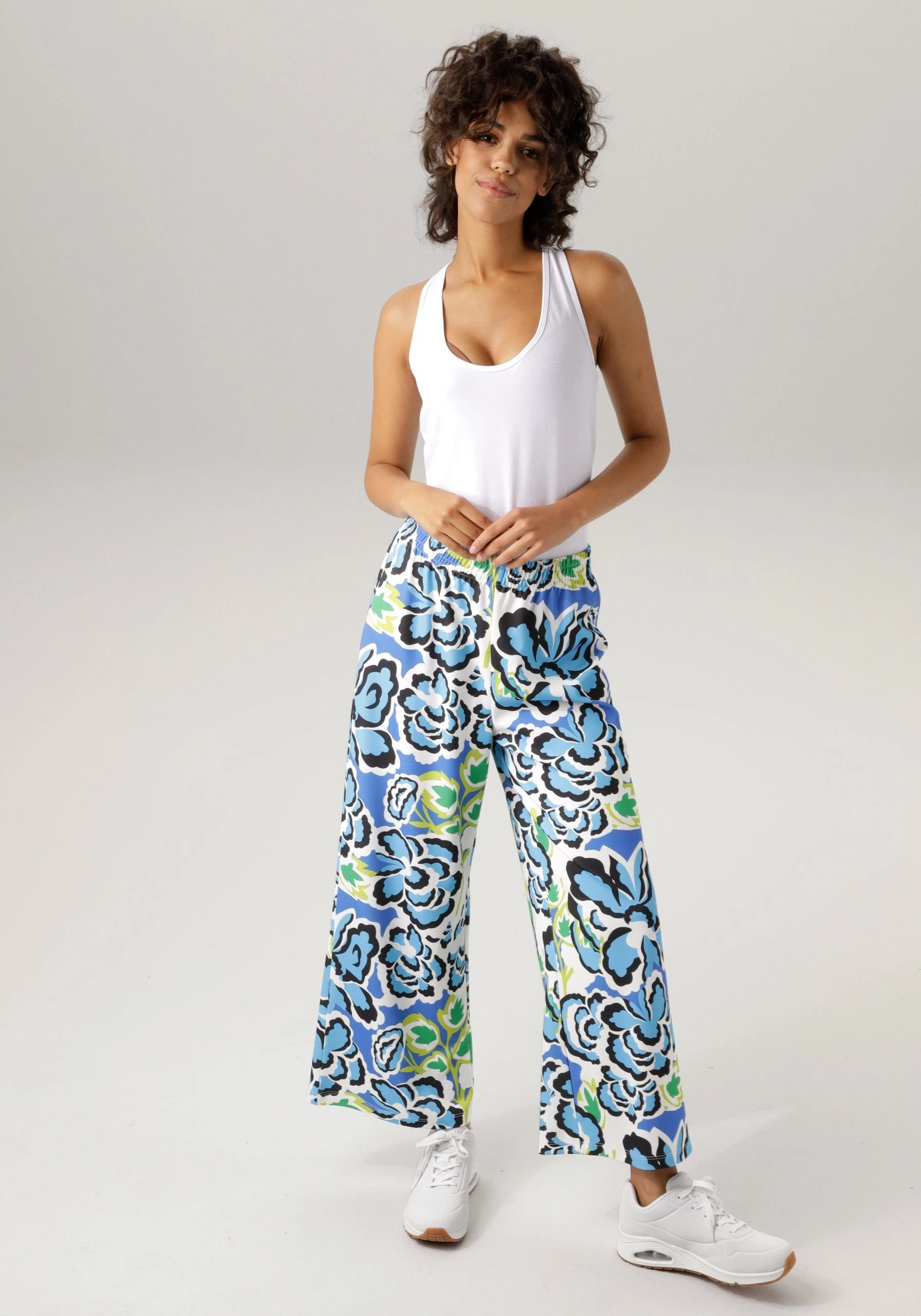 Aniston CASUAL Schlupfhose In 2 Großflächigen Blumendruck-Varianten - NEUE KOLLEKTION – Bild 4