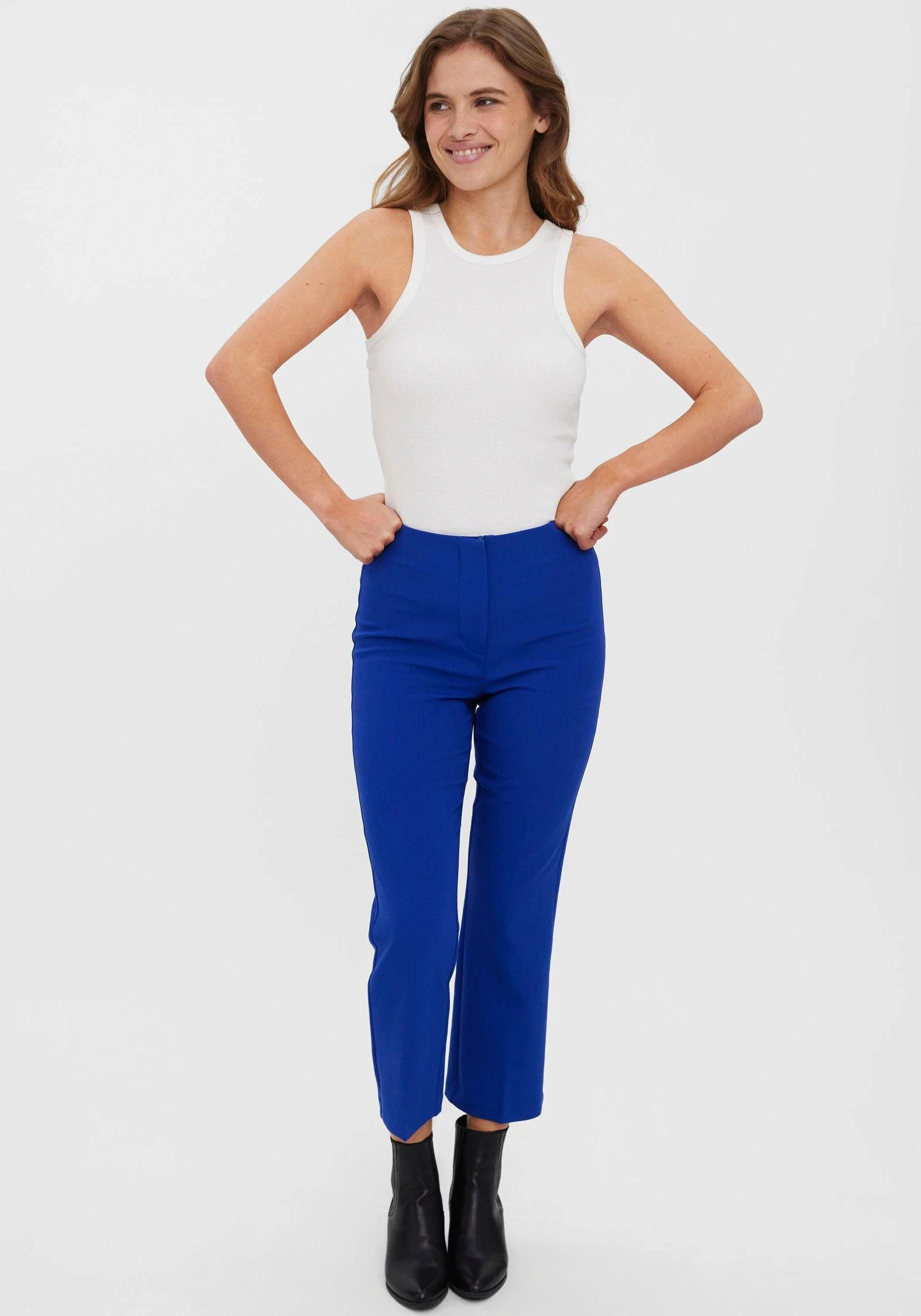 Vero Moda Anzughose VMSANDY HR CREASE KICK FLARE PANT – Bild 4