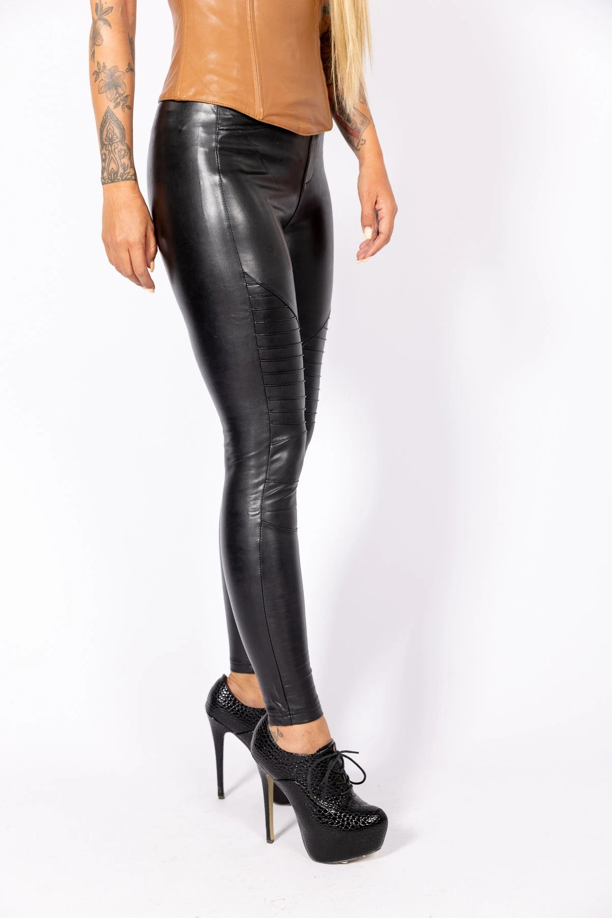 Be Noble Lederimitathose Bikerleggings Sehr Figurbetonte Leggings Im Bikerstyle Aus Kunstleder – Bild 2