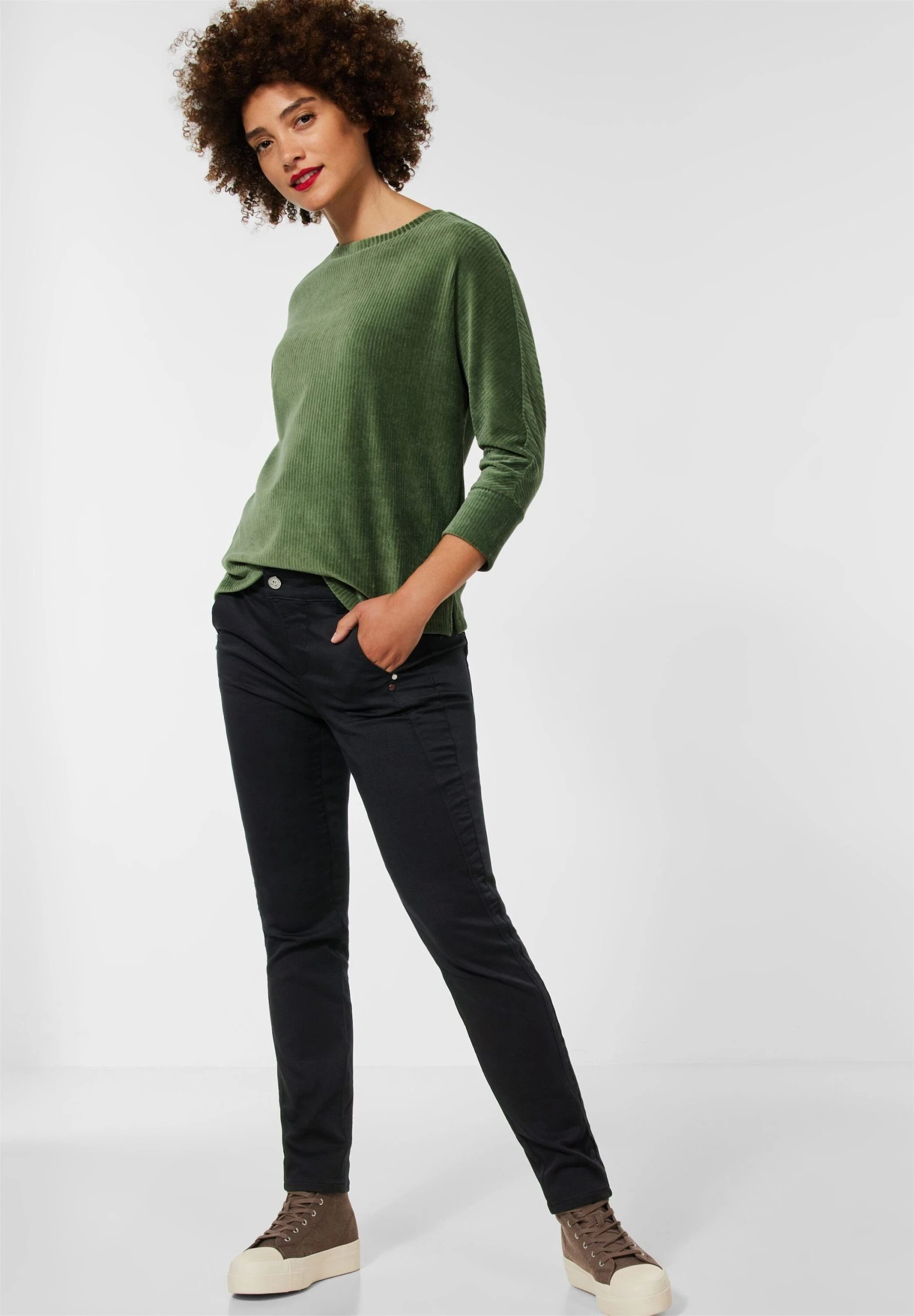 STREET ONE Stoffhose 4-Pocket Style – Bild 3