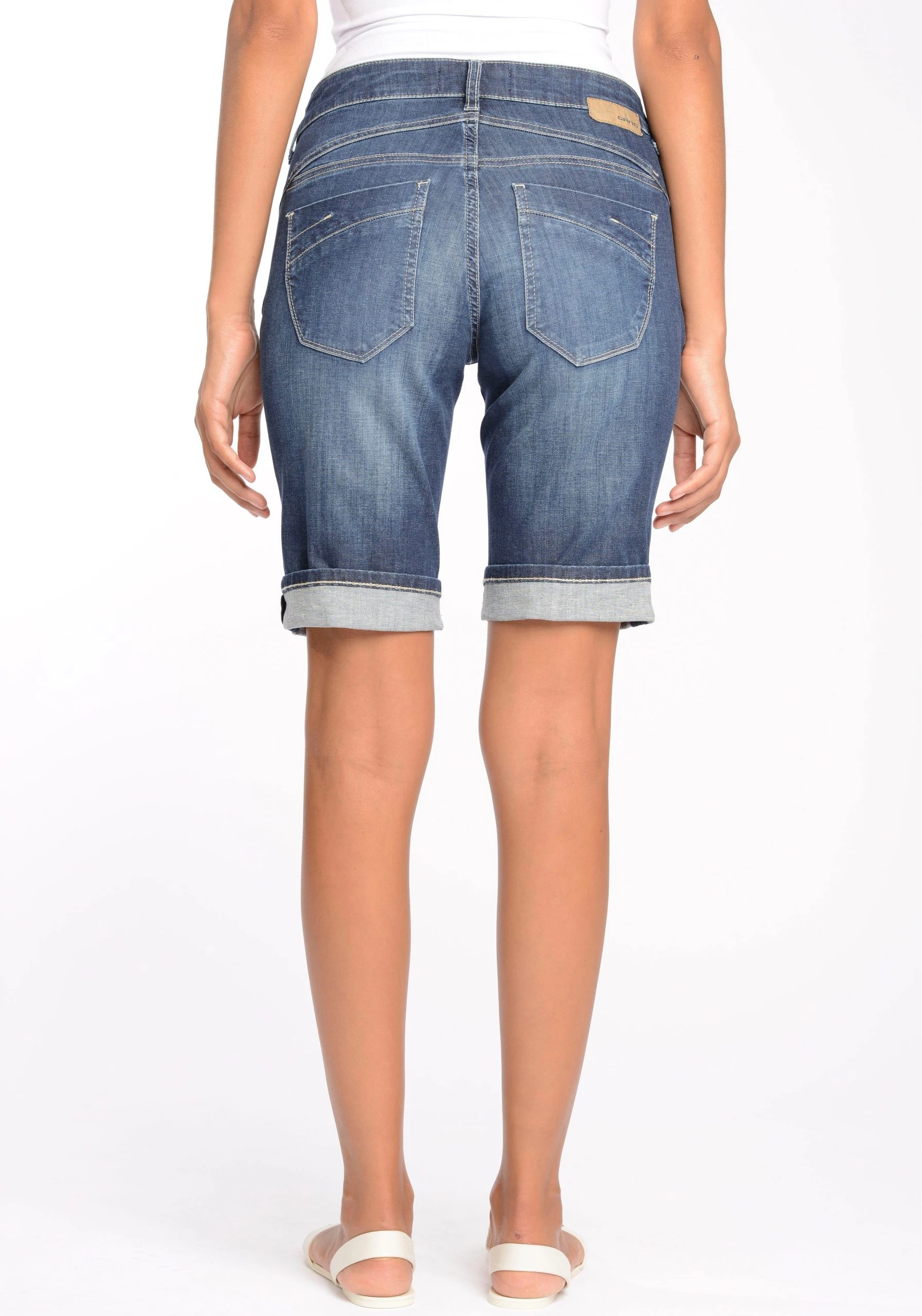 GANG Jeansbermudas RUBINIA BERMUDA Mit Aufschlag U. Leicht Ausgefranster Kante Am Saumabschluss – Bild 3