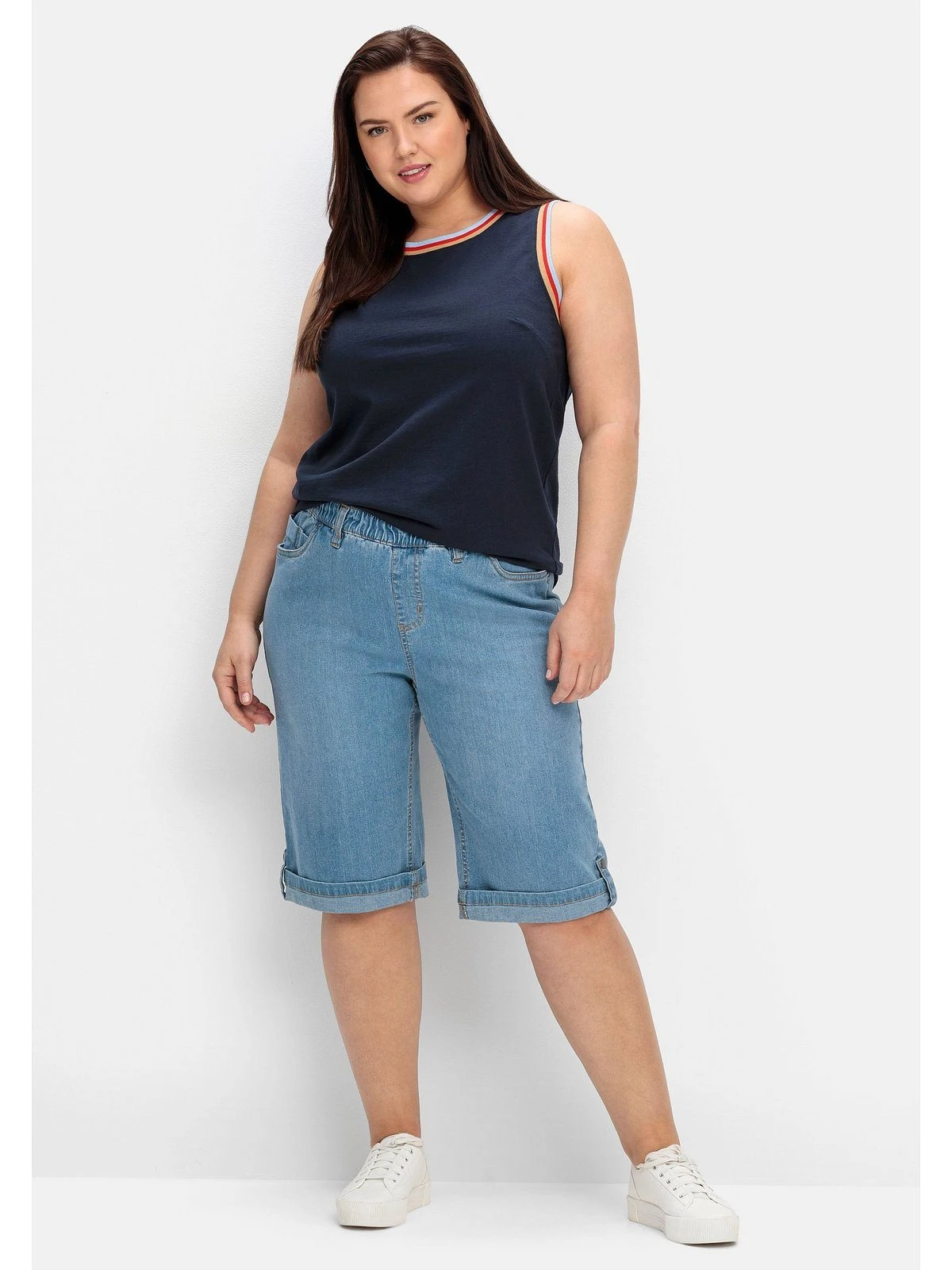 Sheego Jeansbermudas Jeans-Bermudas Mit Fixierbarem Aufschlag