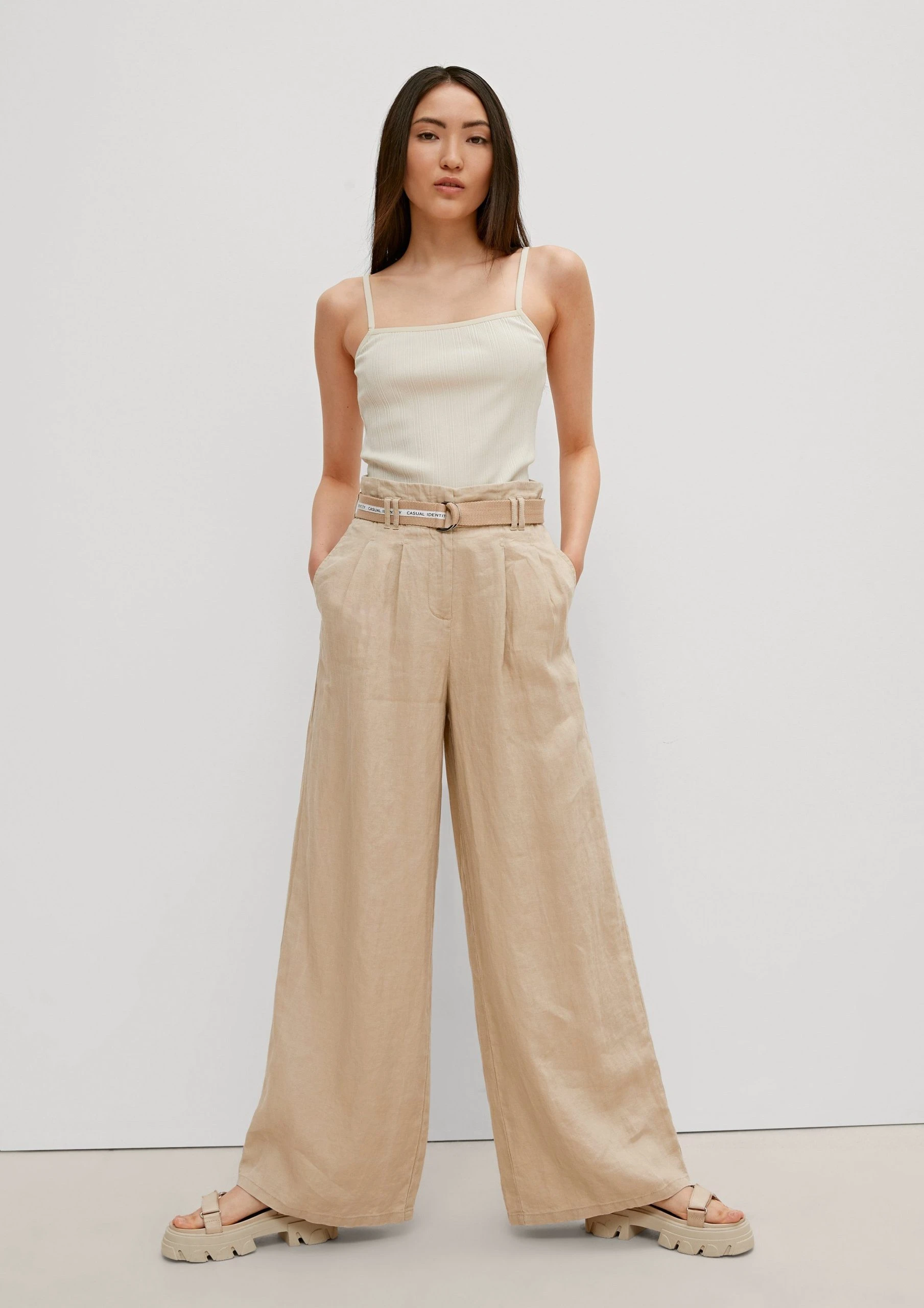 Comma Casual Identity Stoffhose »Regular: Leinenhose Im Marlene-Stil« (1-tlg) – Bild 5