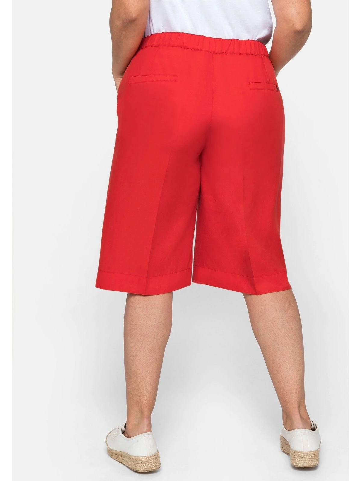 Sheego Bermudas »Bermudas« Mit Bügelfalten, Aus TENCEL™ Lyocell – Bild 2