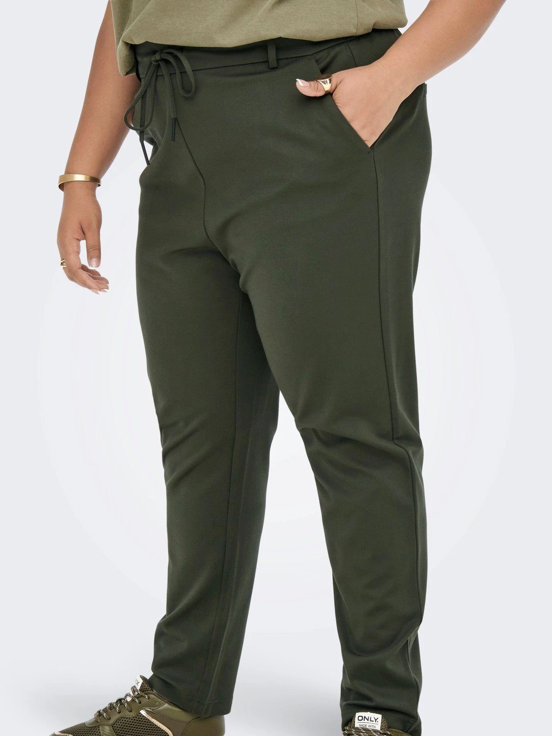 ONLY CARMAKOMA Stoffhose CARGOLDTRASH LIFE CLASSIC PANT - 15174938 (1-tlg) 4233 In Dunkelgrün – Bild 4