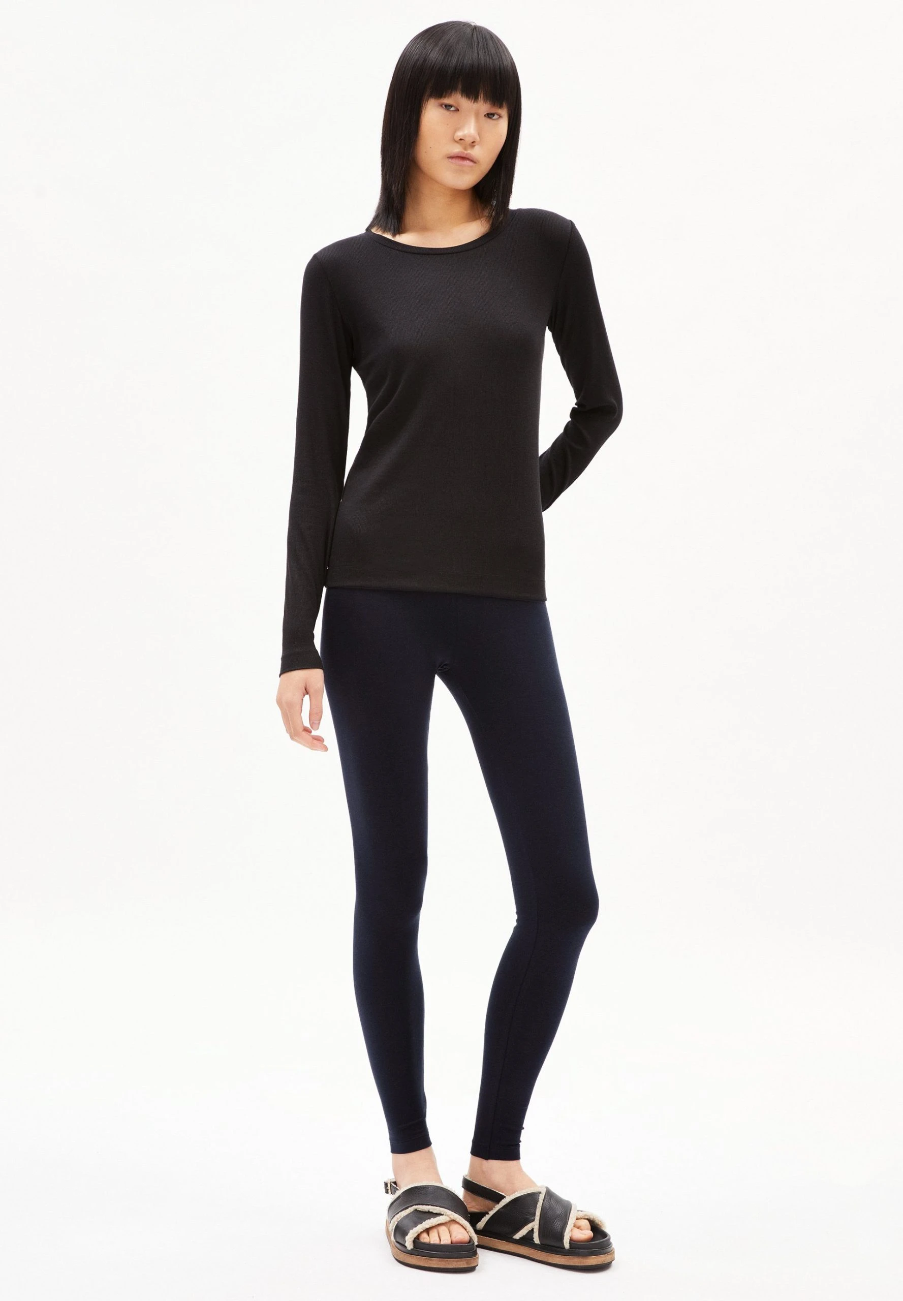 Armedangels Sporthose SHIVAA Damen Leggings Aus Bio-Baumwolle Fitted (1-tlg) Elastischer Bund