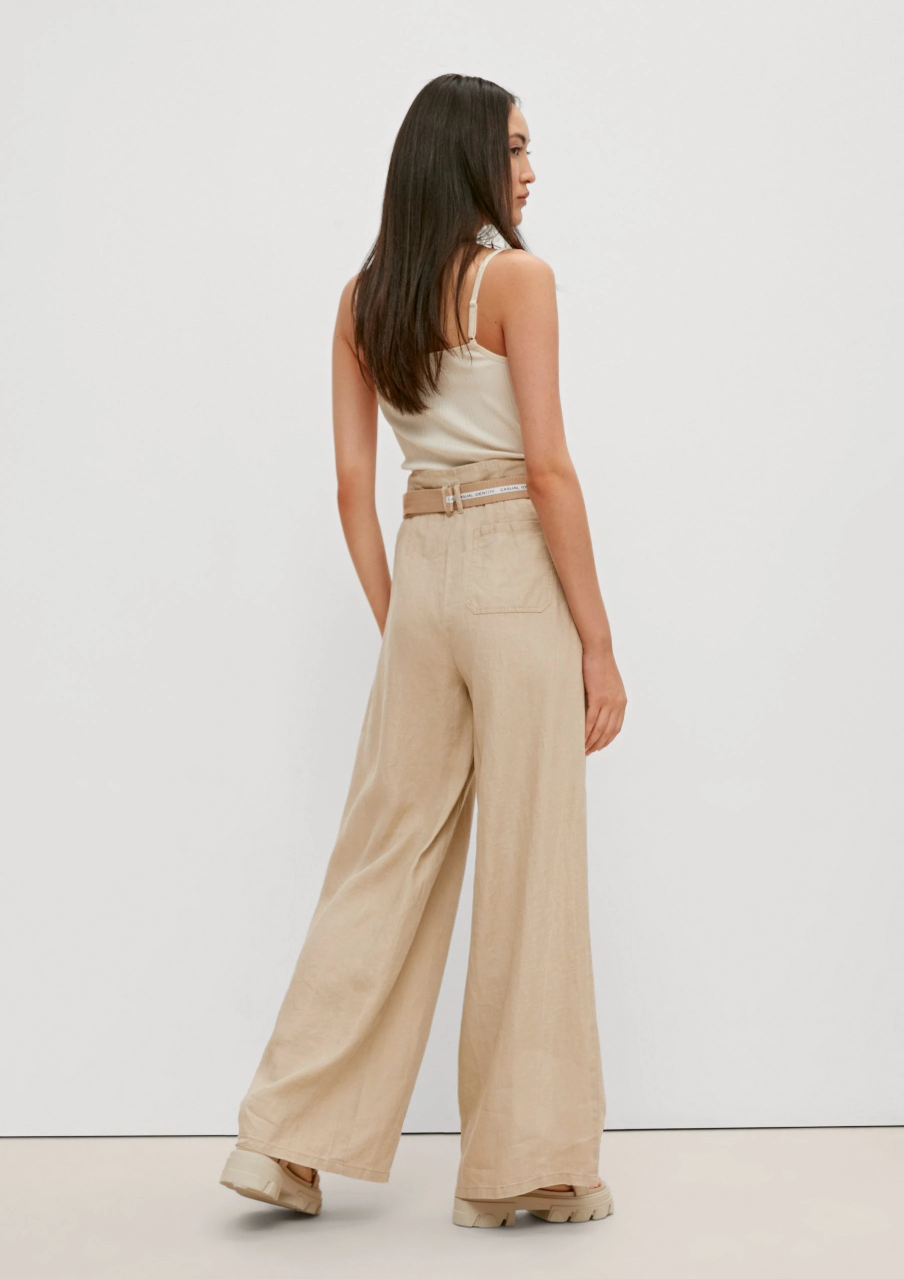 Comma Casual Identity Stoffhose »Regular: Leinenhose Im Marlene-Stil« (1-tlg) – Bild 8